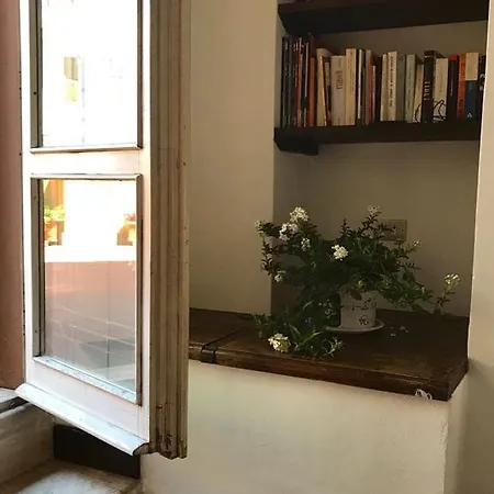 Red Door Appartament With Terrace